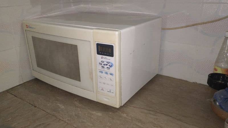 Microwave oven 2