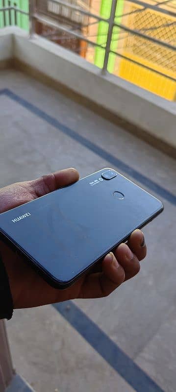 HUAWEI NOVA 3i 1