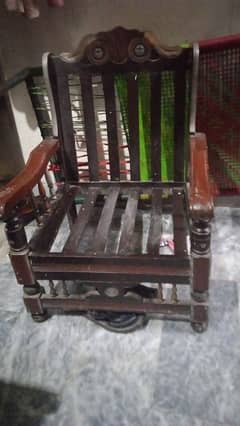 urgent sale. 5seater wooden complete sofa set