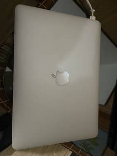 MACBOOK