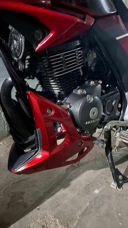 selling my Honda CB 150f 3