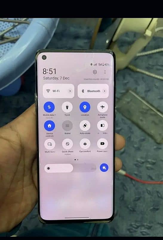 oneplus 8 all ok pta approved bs back damage hai 4