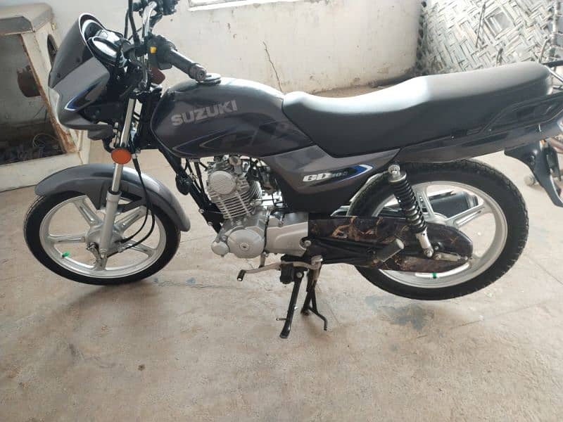 Suzuki GD110S  Model 2023 4