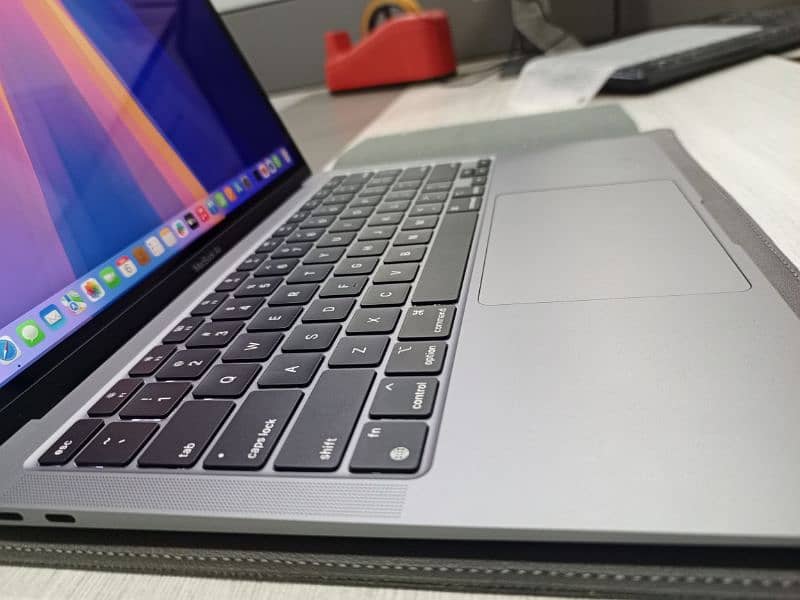 Brand New Apple Macbook M1 Ugent Sale 4