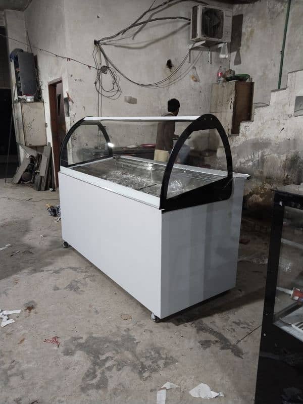 Ice Cream Display Freezer / ICE Cream Counter for sale 5