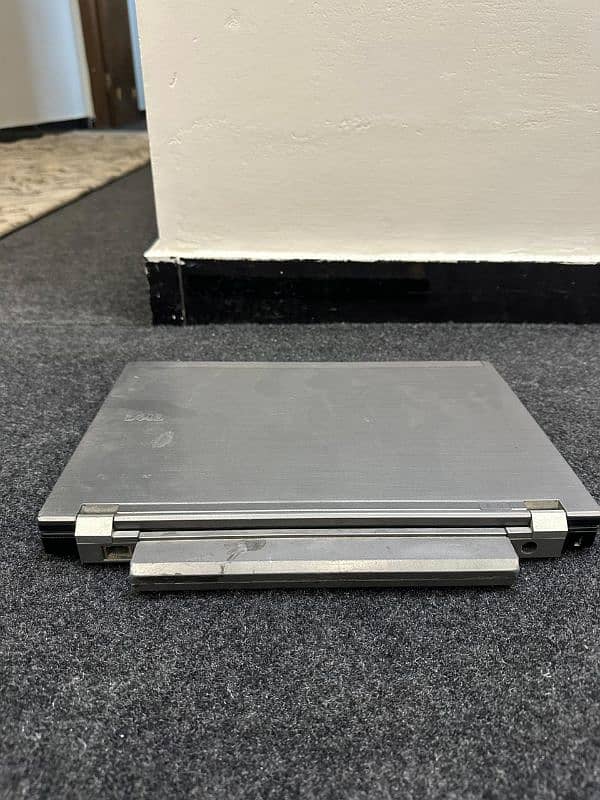 Dell Laptop latitudeE4310 6