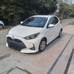 Toyota Yaris 2021 White 4.5 Grade Black 4 Grade