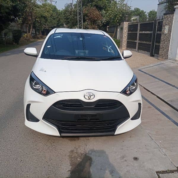 Toyota Yaris 2021 White 4.5 Grade Black 4 Grade 5