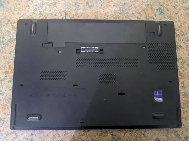 Lenovo Thinkpad Core i5 5th generation 10