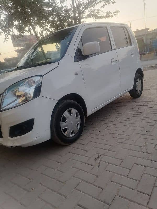 Suzuki Wagon R 2017 1