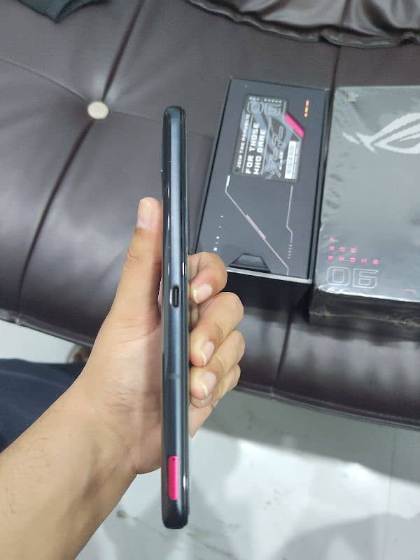 ROG 6 16/512 GB 3