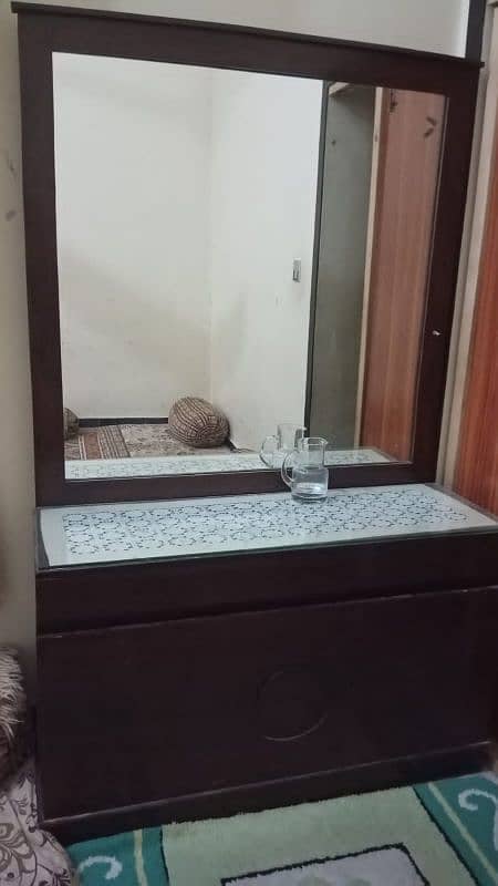 dressing table for sale 0