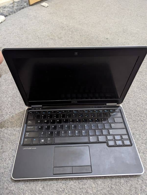 Dell latitude urgent sale 1