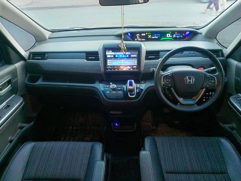 Honda Freed 2018 5