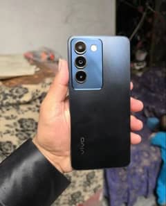 vivo y100