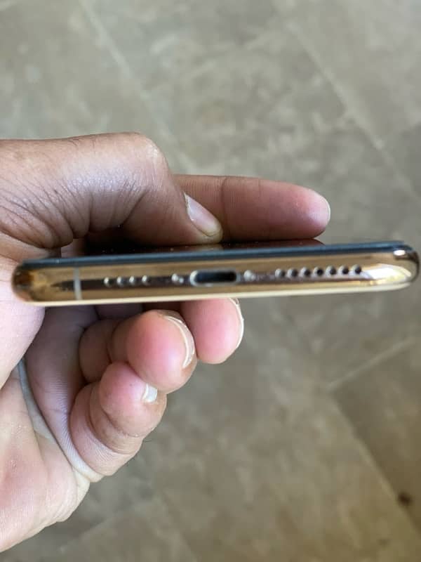 I Phone XS MAX (PTA APPROVED) 13