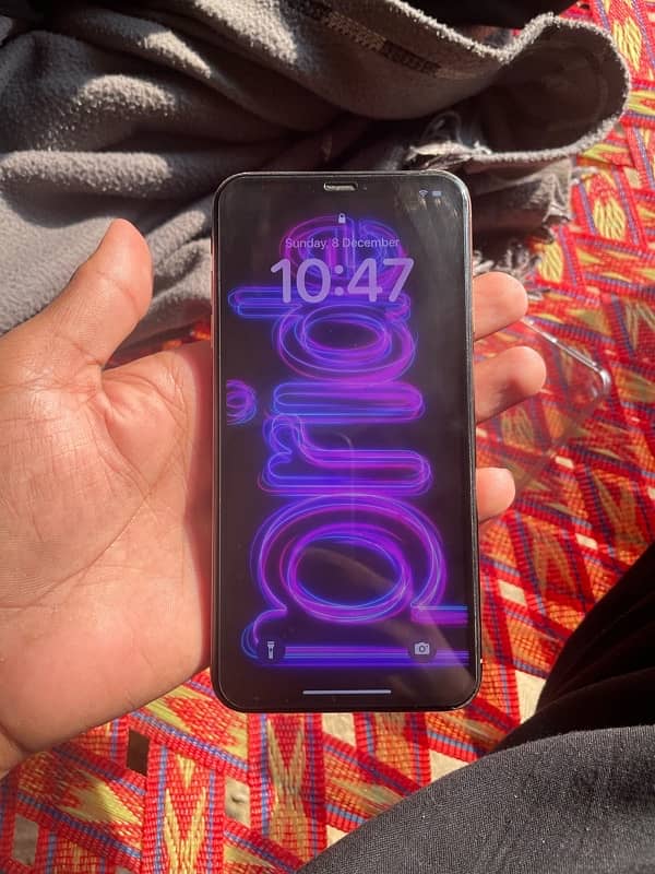 IPHONE XS MAX NON PTA GOLDEN GOOD CONDITION 0