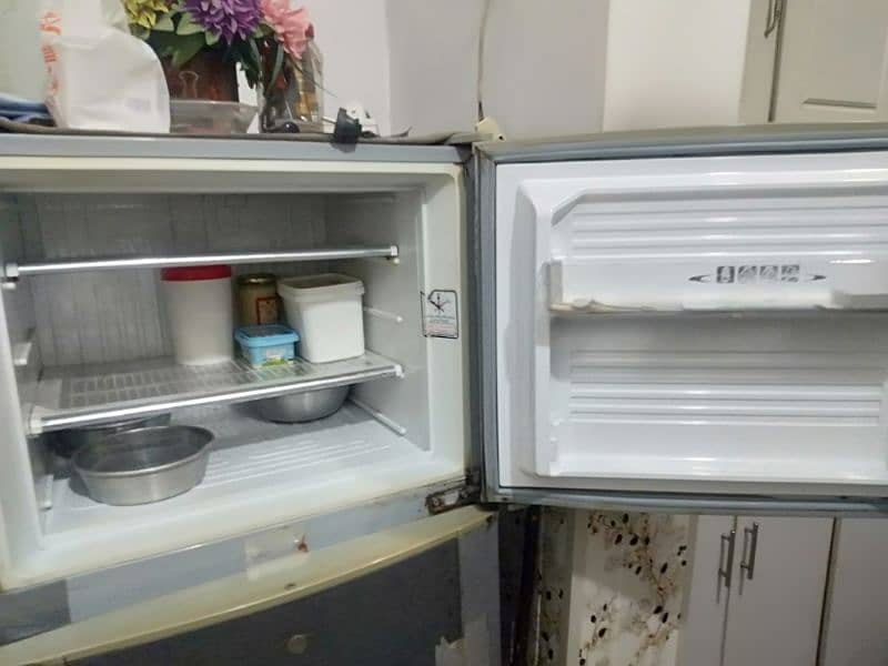 dawlance home used fridge 10