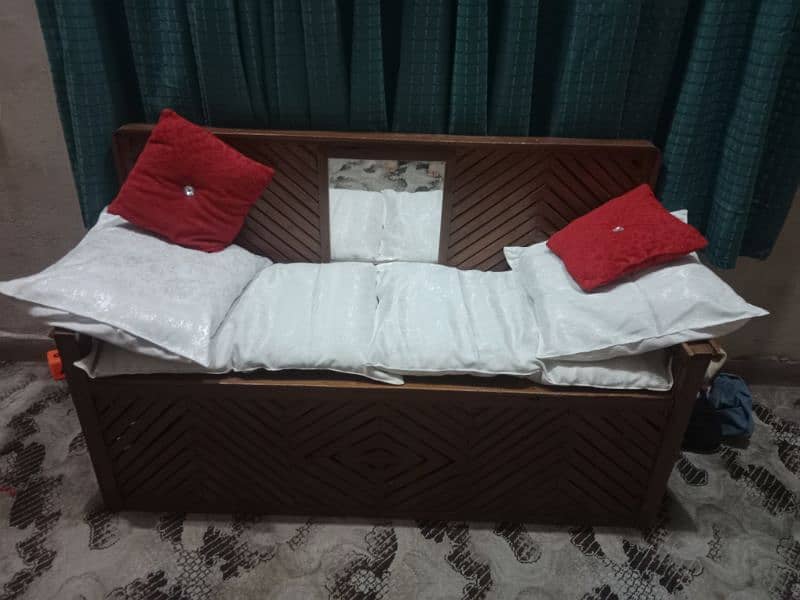 2 seater sofa only 10k  price 3