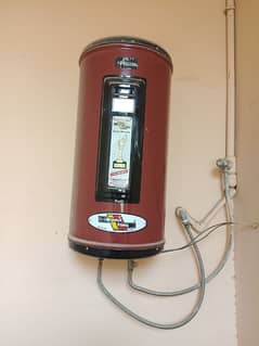 winter time Electric Geyser 10 Gallon I'm using 1 year I need to sale