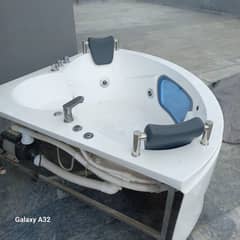 Jacuzzi / Suana Bath / Bath Tub