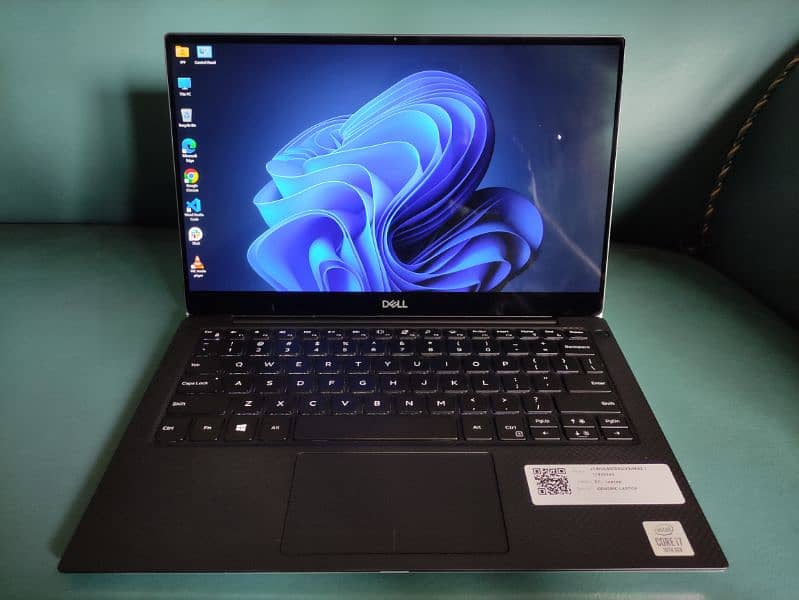 Dell XPS 13 - 7390 - i7 10th Gen, 4k Touch 2