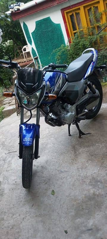 Honda Deluxe CB 125 F In New Condition 0