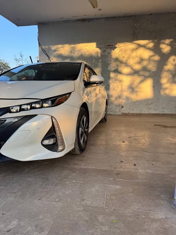 Toyota Prius PHV (Plug In Hybrid) 2021 7