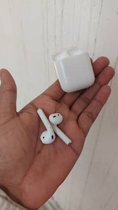 apple AirPods 2nd Generation original