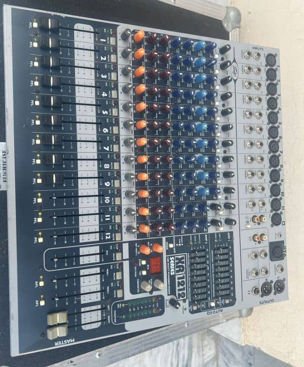 Peavey XR1212 Sound mixer 0