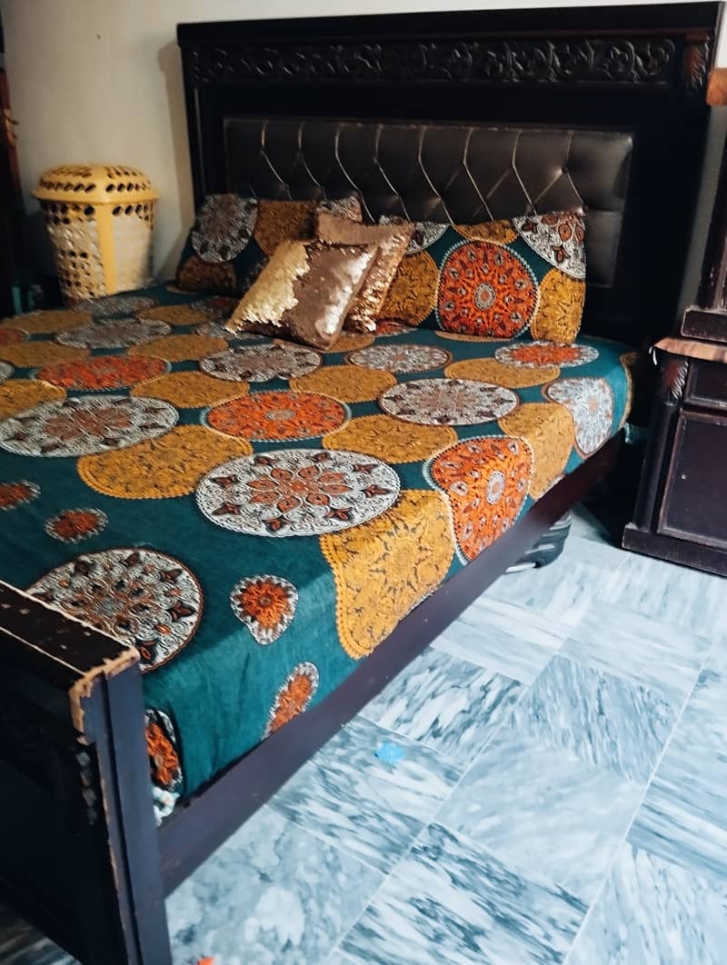 Used Wooden King Bed set for Sale 2