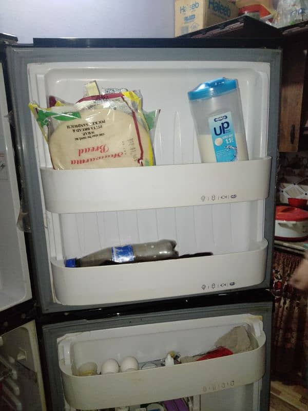 Orient Double Door Fridge 7