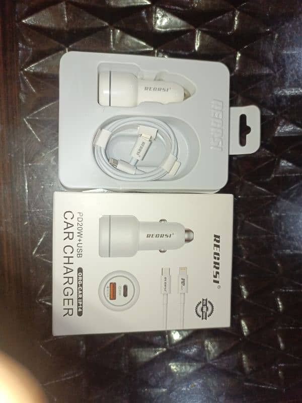 Original Car Charger with iphone cable 2