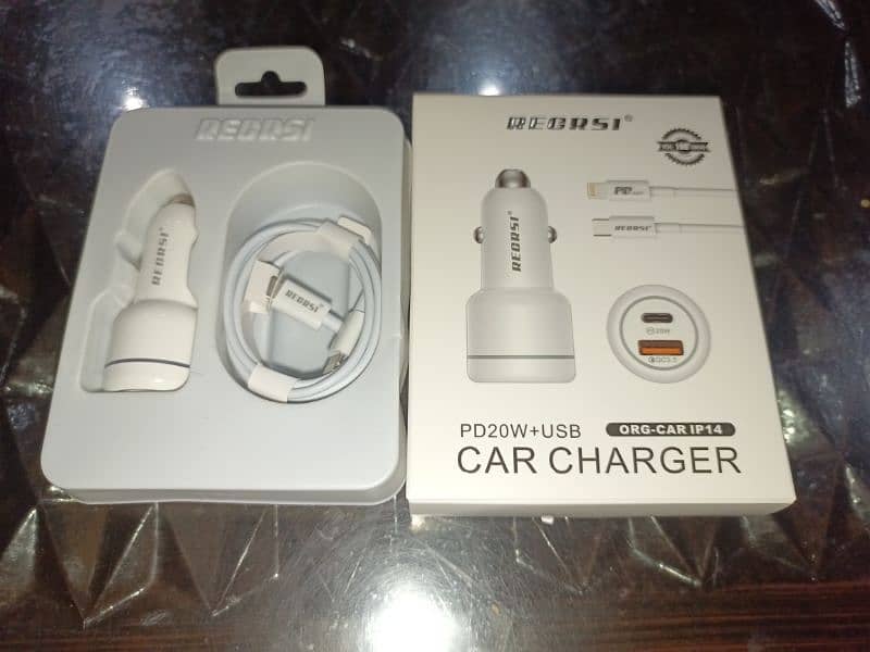 Original Car Charger with iphone cable 3