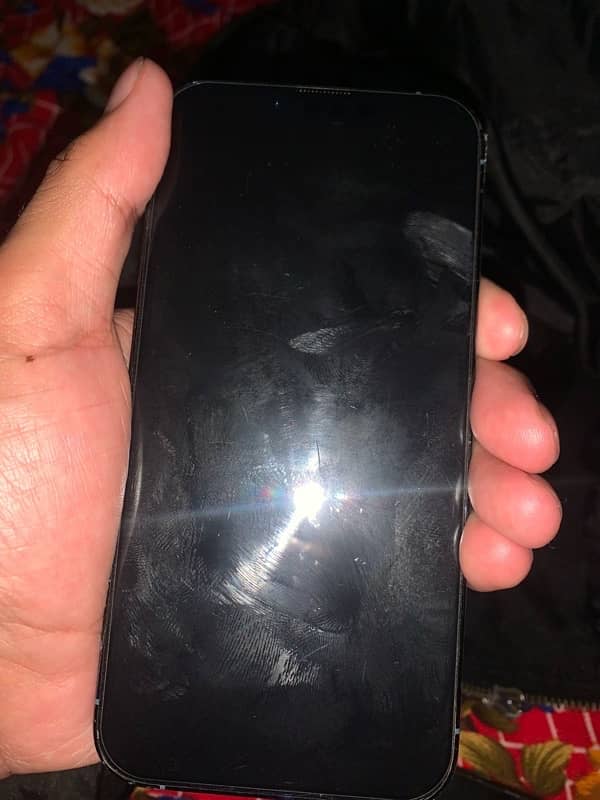 iphone 13 10/8 condition battery health 77 3