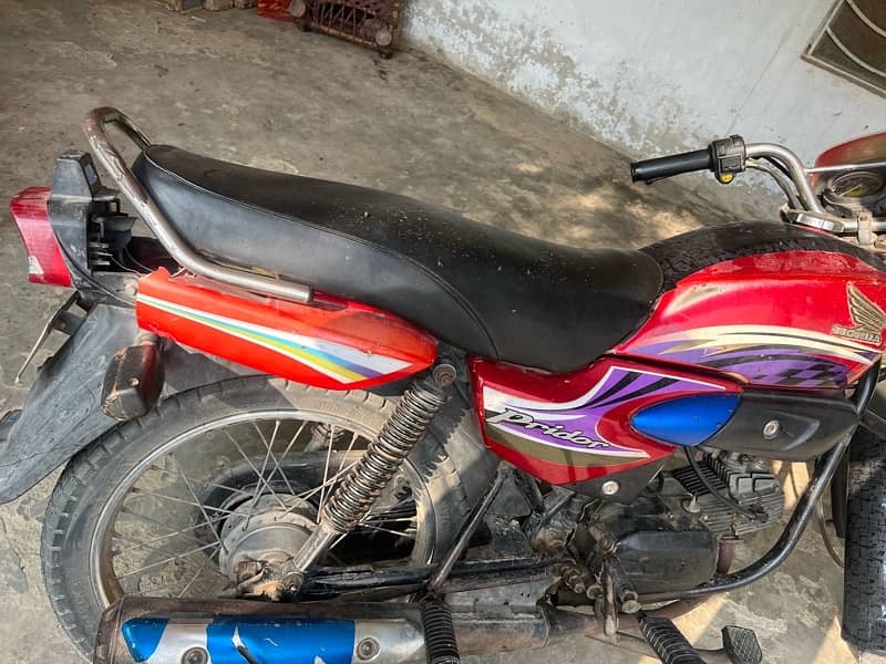 Honda prider 2013 modal exchange with Suzuki 110 0r yamaha ybr 1