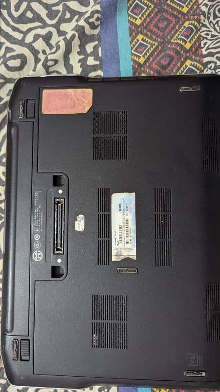 Dell laptop core i7 second generation 6Gb ram 4