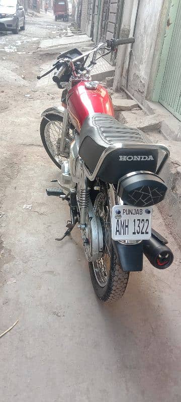 Honda 125 special Edition 1