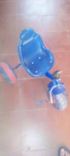 Tricycle for sale broken