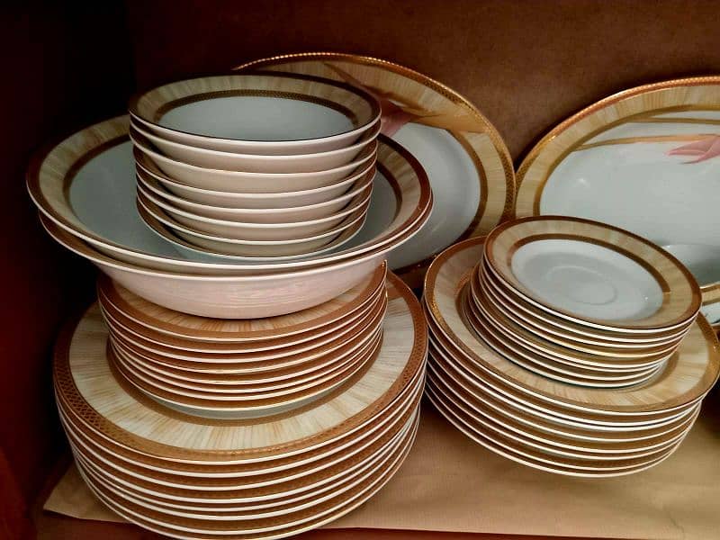 70 Pieces Dinner Set Made in England for Wedding Gift Best for  Jhahiz 9