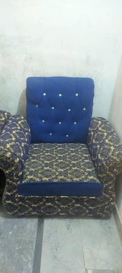 new sofa  set 2 one seater +1 3 seater