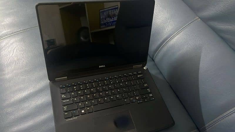 Dell Latitude E7270 2