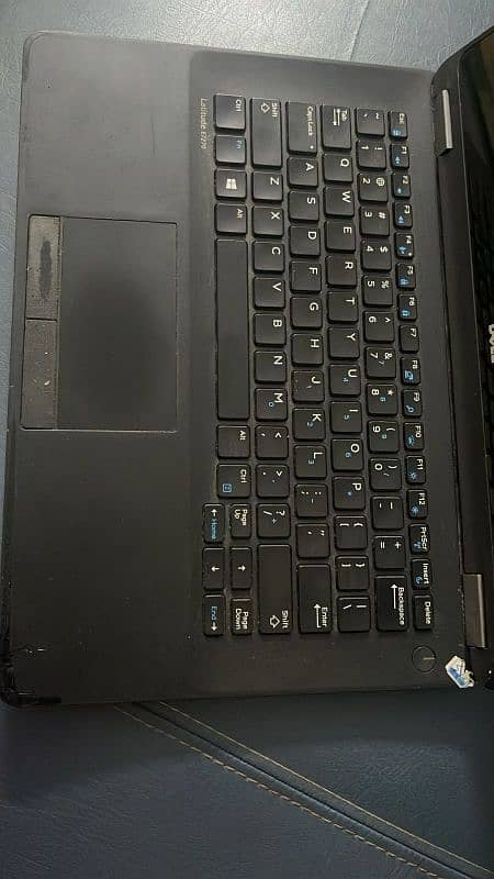 Dell Latitude E7270 5