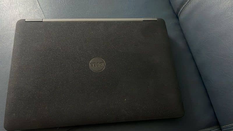 Dell Latitude E7270 0