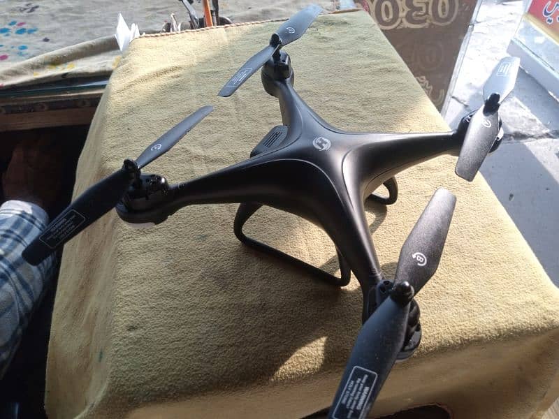 Holy Stone HS110D new drone fr sale Contact: 0300-5181441/03344487800 2