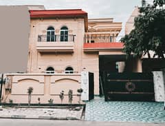 10 Marla Spanish House For Sale in Wapda Town Gujranwala