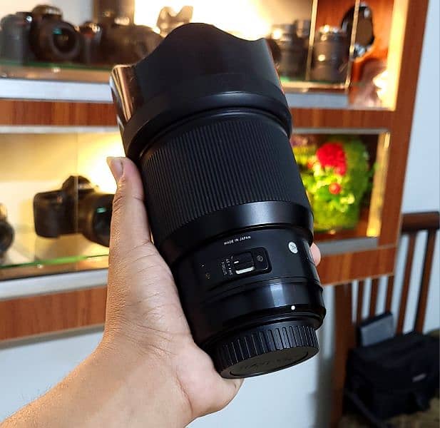 Canon 85mm f1.4 (10/10++) Art Canon Mount 2