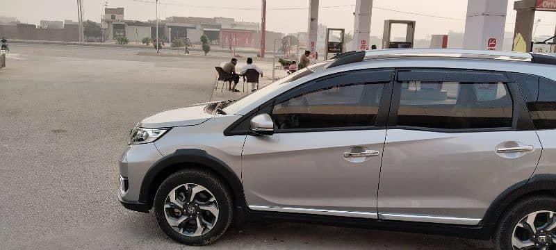 Honda BR-V 2024 4