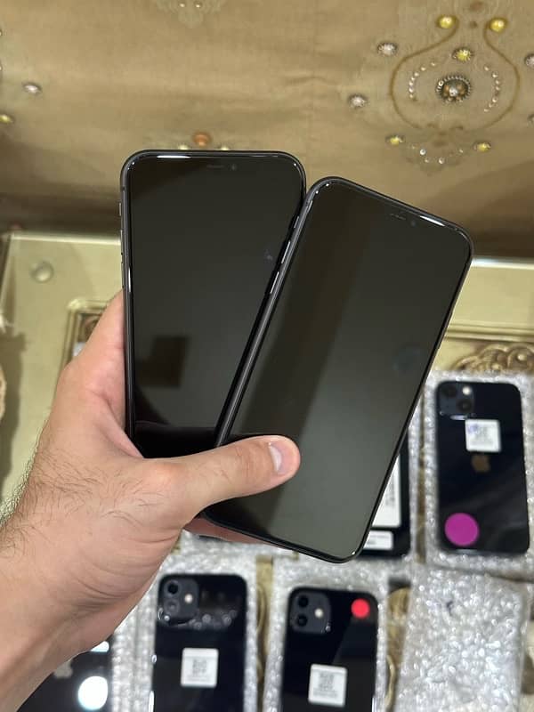 IPHONE 13 128GB JV  IPHONE 11 64GB  JV IPHONE  14 Pro Max 128GB JV 8