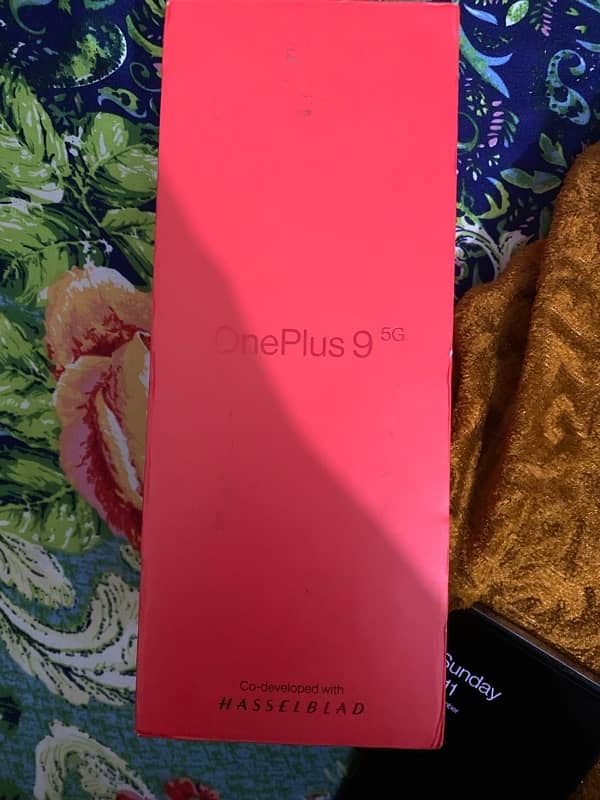 One Plus 9 5G 4